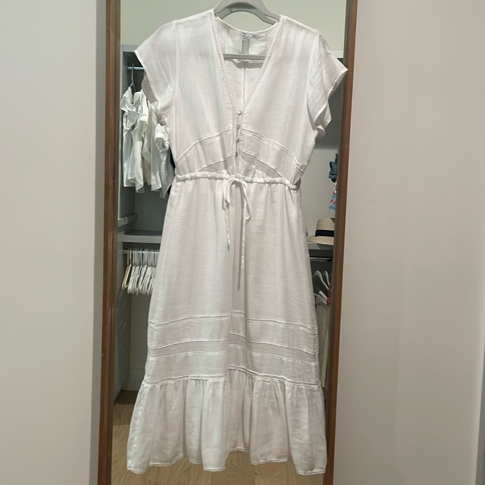Beautiful white Rails Dress